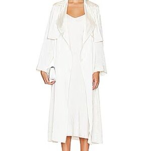 Free People Elegant White Women's Robe and Gown